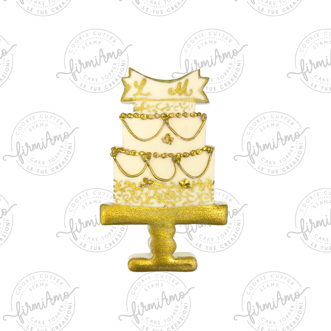 Mehrstöckige Torte mit Banner