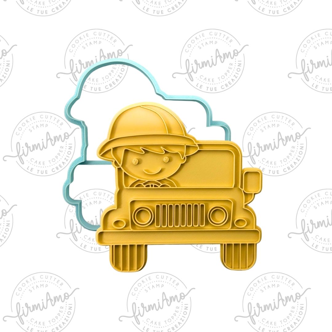 KIND IM JEEP