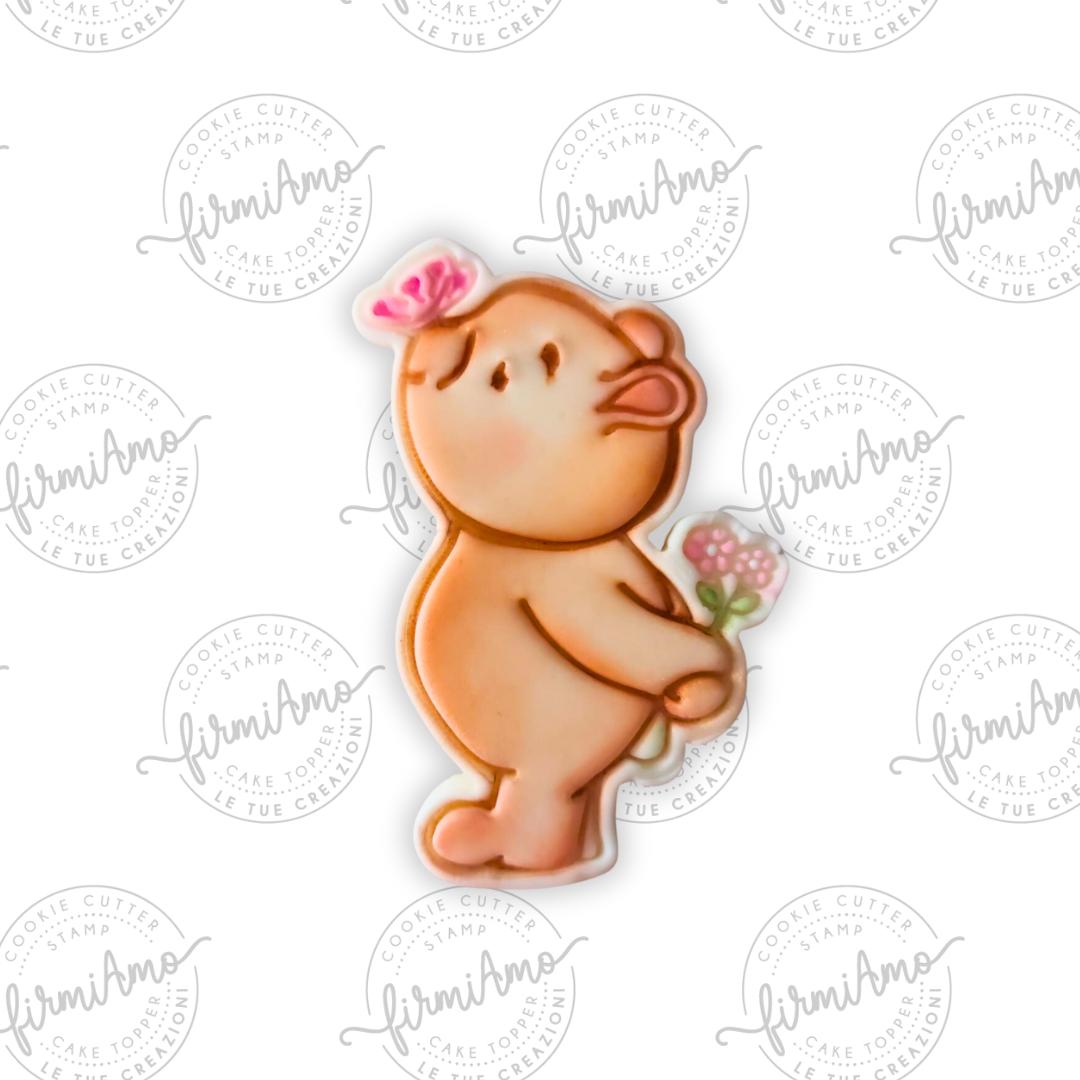 Orso con farfalla