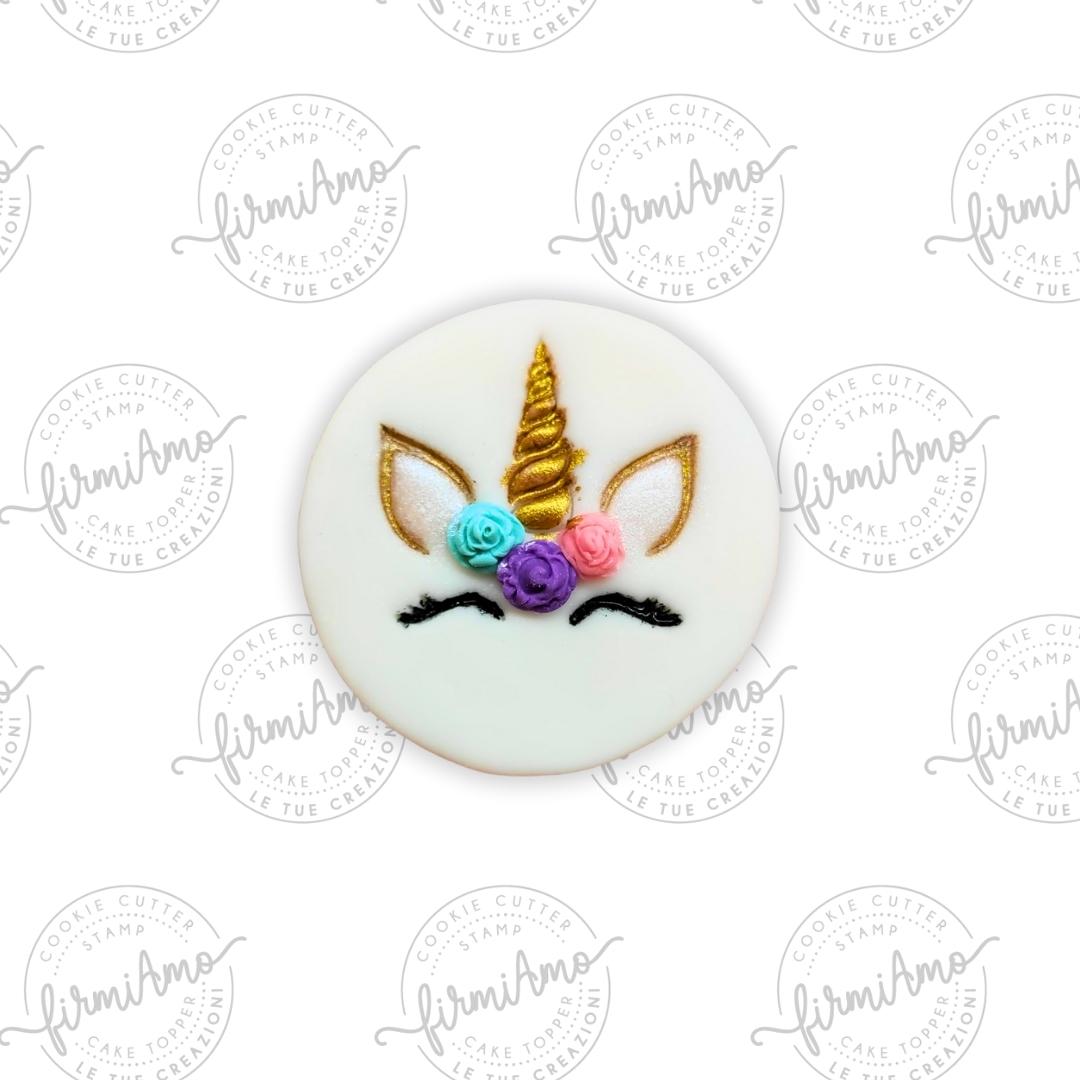 Unicorno fronte ciglia